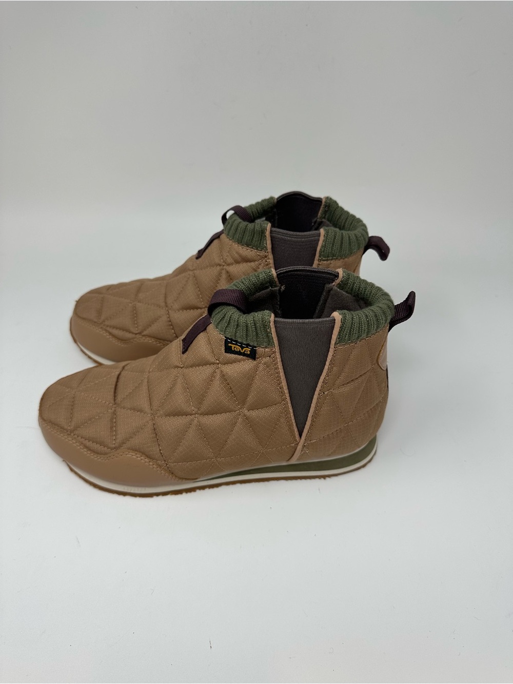 Teva ReEmber Mid Quilted Slip-On Booties Deep Taupe Women’s Size 8